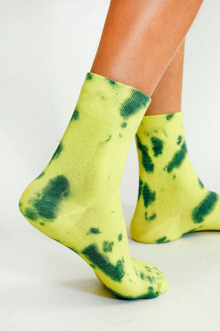 Trippy Tie Dye Ankle Sock: Yellow