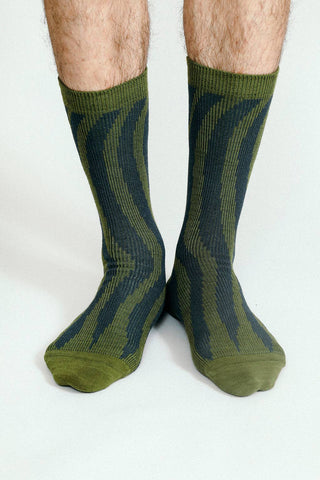 Groove Knit Dress Crew Sock: Black