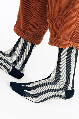 Groove Knit Dress Crew Sock: Black