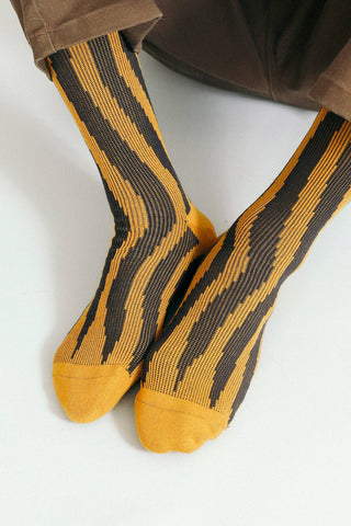 Groove Knit Dress Crew Sock: Black