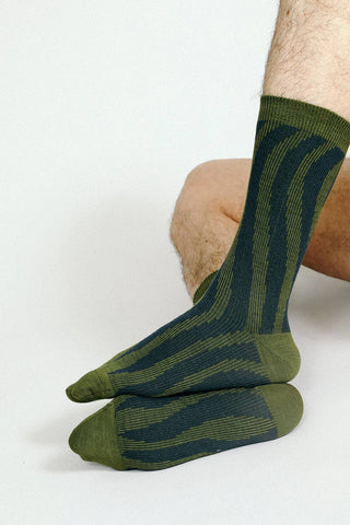 Groove Knit Dress Crew Sock: Black