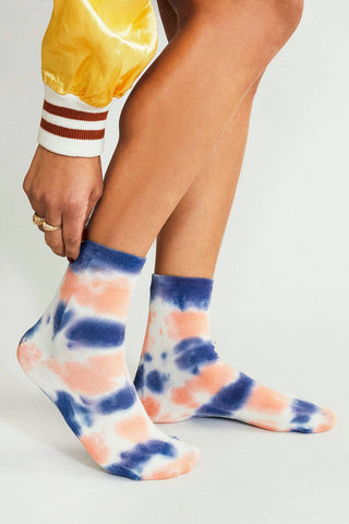 Trippy Tie Dye Ankle Sock: Yellow