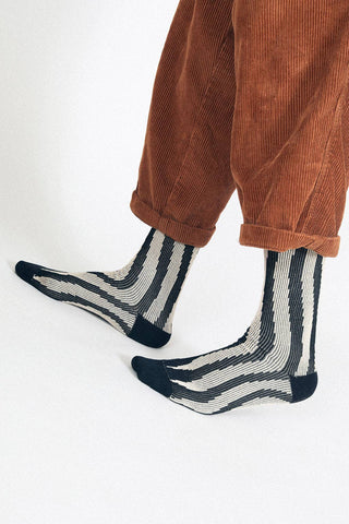 Groove Knit Dress Crew Sock: Black