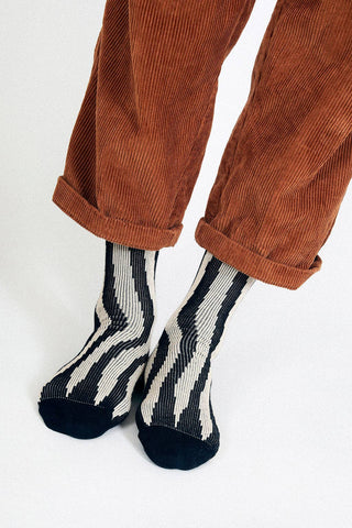 Groove Knit Dress Crew Sock: Black